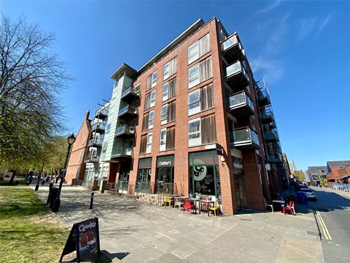 1 Bedroom Flat To Rent In City Centre, Queen Square Apartments, BS1