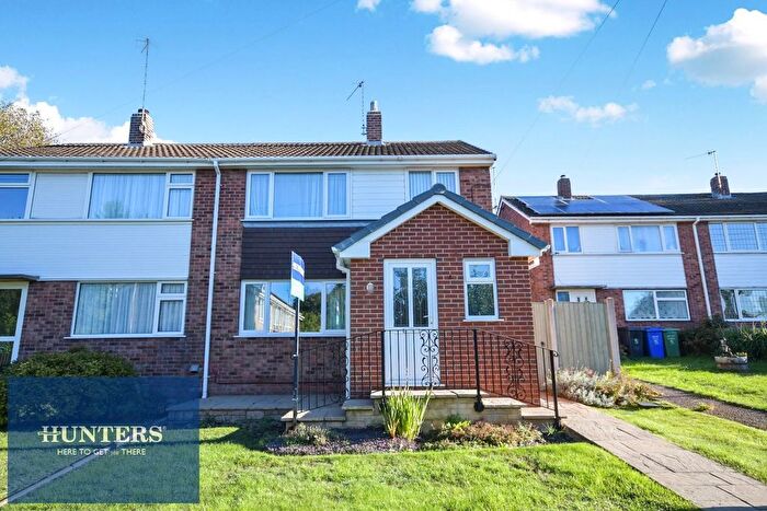 3 Bedroom Semi Detached House For Sale In Newbridge Court, Old Whittington, Chesterfield, S41