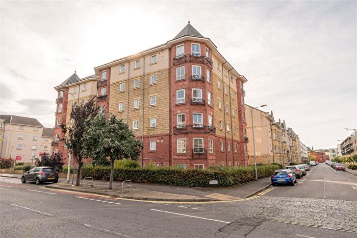 2 Bedroom Flat For Sale In / McDonald Road, Edinburgh, EH7