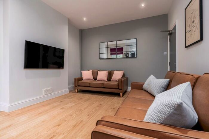 5 Bedroom Property To Rent In Radford Boulevard, Nottingham, NG7