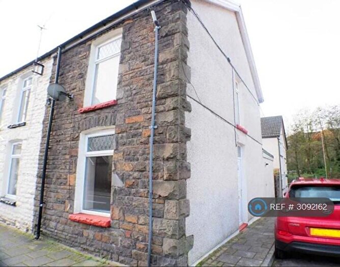 2 Bedroom Terraced House To Rent In Trealaw Road, Tonypandy, CF40