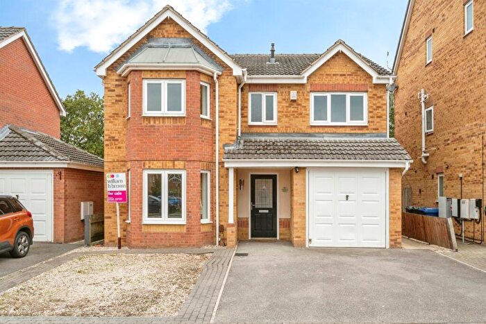 4 Bedroom Detached House For Sale In Walstow Crescent, Armthorpe, Doncaster, DN3