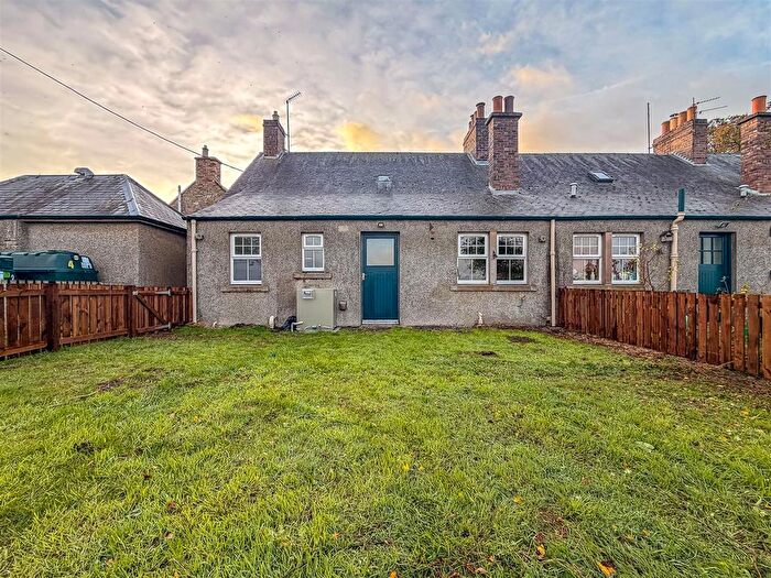 3 Bedroom End Of Terrace House For Sale In Over Roxburgh Farm Cottages, Kelso, TD5