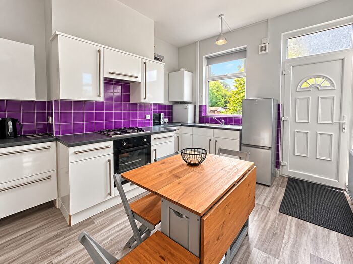 3 Bedroom Property To Rent In Grange Street, Wakefield, WF2