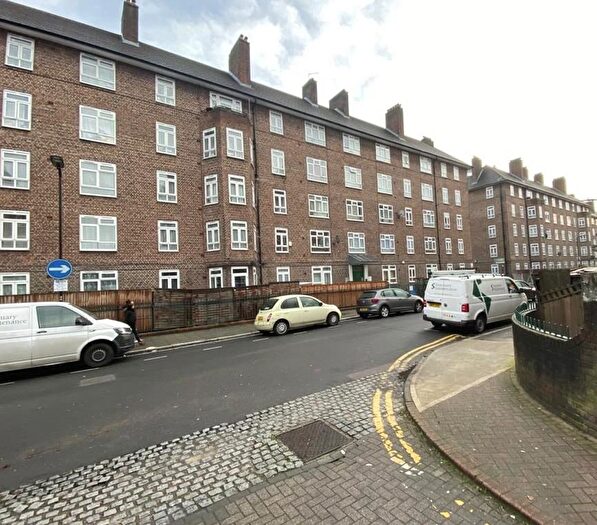 2 Bedroom Flat For Sale In Homerton Road, London, E9