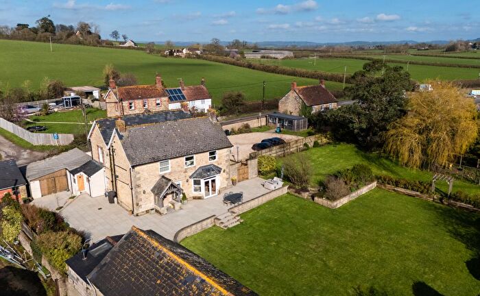 5 Bedroom Detached House For Sale In Front Street, Gillingham, SP8