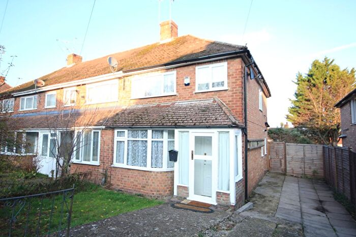 3 Bedroom Semi-Detached House To Rent In Thirlmere Avenue, Tilehurst, Reading, Berkshire, RG30