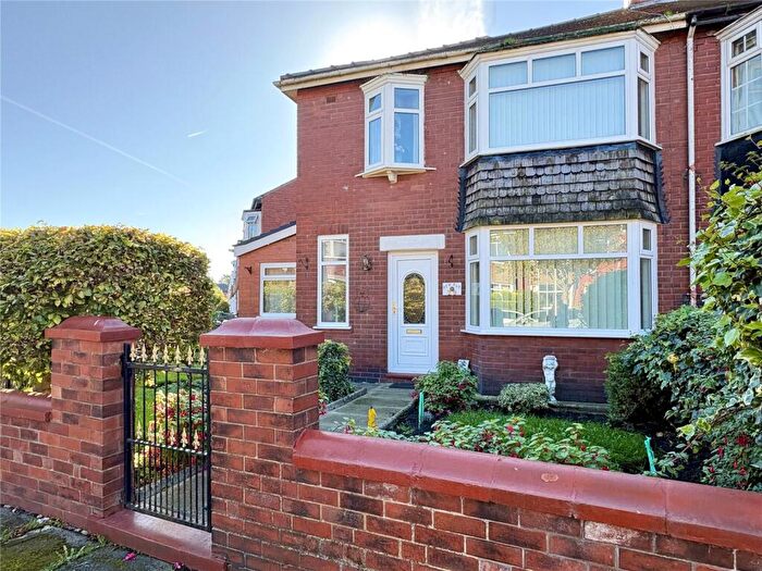 3 Bedroom Semi-Detached House For Sale In Werneth Crescent, Werneth, Oldham, OL8
