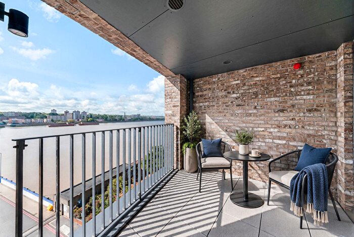 1 Bedroom Flat For Sale In Store Road, London, E16