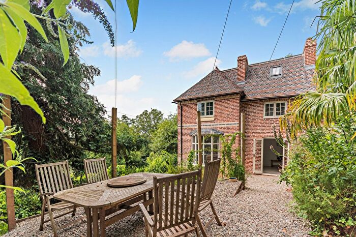 5 Bedroom Detached House For Sale In Worcester Road, Newnham Bridge, Tenbury Wells, Worcestershire, WR15