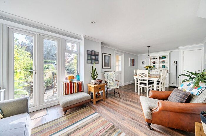 3 Bedroom Semi-Detached House For Sale In Whistler Road, Tonbridge, TN10