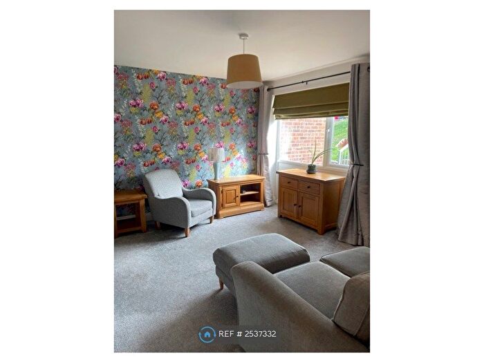 1 Bedroom Maisonette To Rent In Grafton Gardens, Southampton, SO16