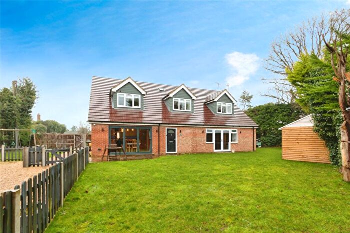 5 Bedroom Detached House For Sale In Clapps Gate Road, Pamber Heath, Tadley, Hampshire, RG26