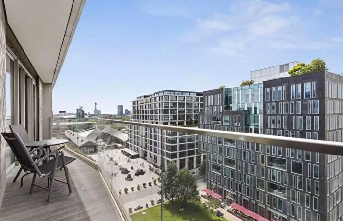 2 Bedroom Flat For Sale In Luma House, Lewis Cubitt Walk, King's Cross, London, N1C