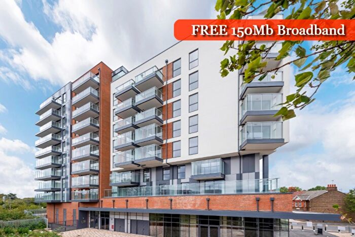 1 Bedroom Flat To Rent In Stylus Place, Hayes, UB3