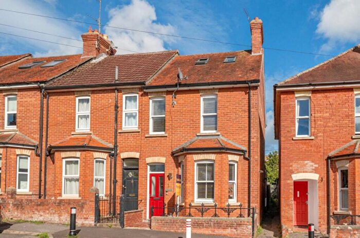 3 Bedroom End Of Terrace House For Sale In Wootton Grove Sherborne, DT9