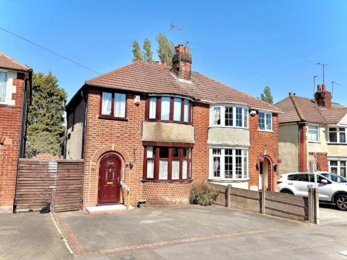 3 Bedroom Semi-Detached House For Sale In Old Park Road, Dudley, DY1