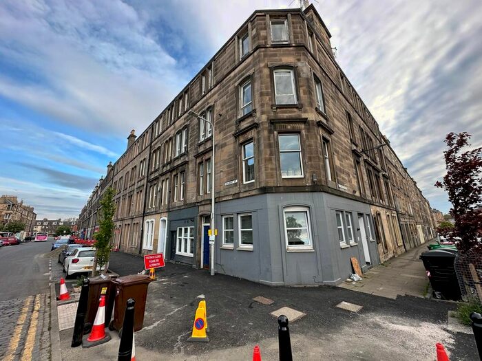 1 Bedroom Flat To Rent In Dalmeny Street, EH6