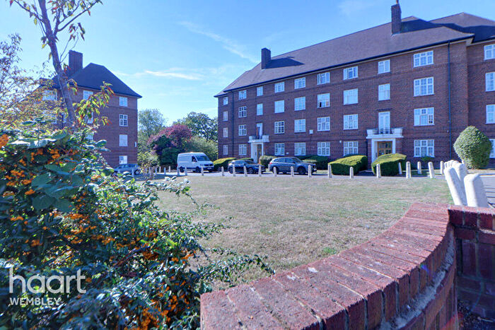 2 Bedroom Flat For Sale In Wembley Park, HA9