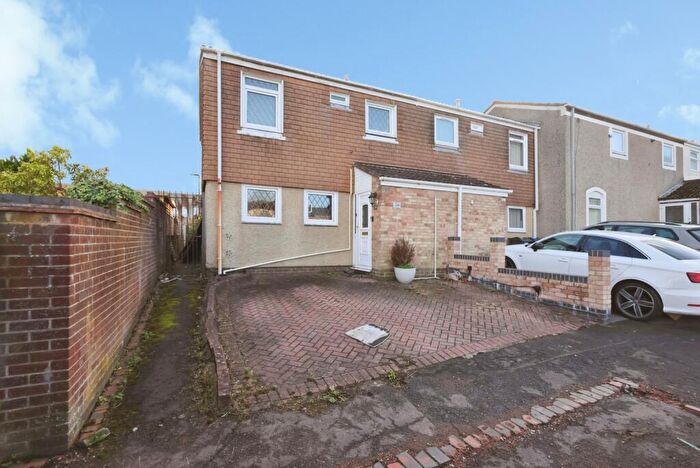 2 Bedroom End Of Terrace House For Sale In Rea Fordway, Birmingham, West Midlands, B45