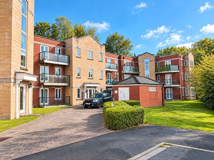 2 Bedroom Flat For Sale In St James, Weston-Super-Mare, BS24