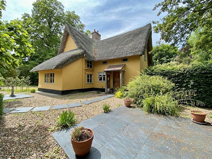 4 Bedroom Detached House For Sale In Heckfield Green, Hoxne, IP21