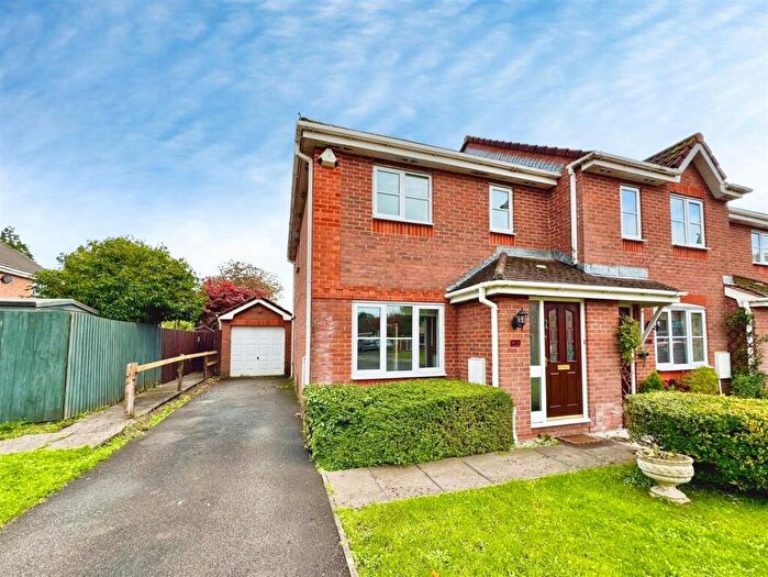 3 Bedroom Semi-Detached House For Sale In Larkfield Park, Chepstow, NP16