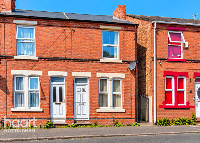 3 Bedroom Terraced House For Sale In Ewart Road, Forest Fields, NG7