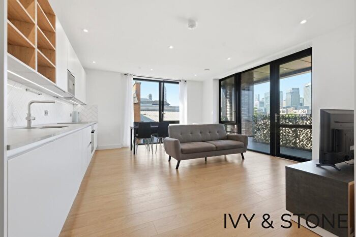 2 Bedroom Apartment For Sale In Tellicherry Court, Aberfeldy Square, London, Greater London, E14