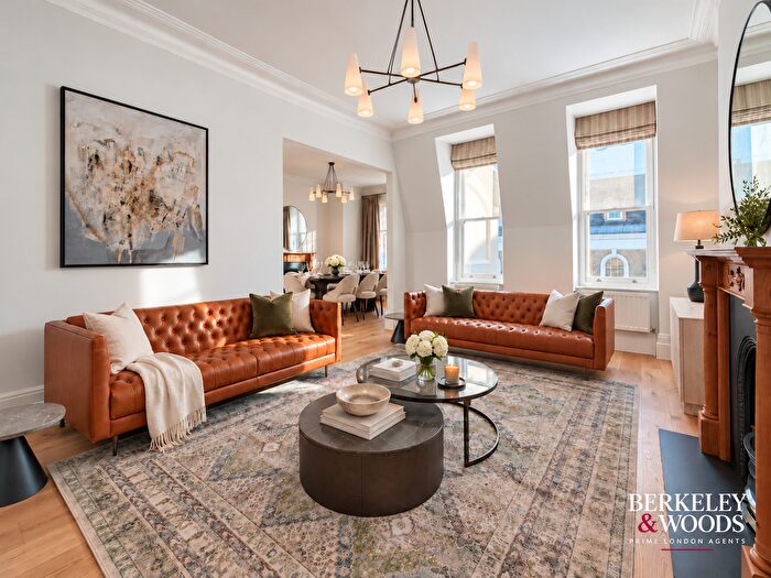 4 Bedroom Flat To Rent In St George's Court, London, SW7