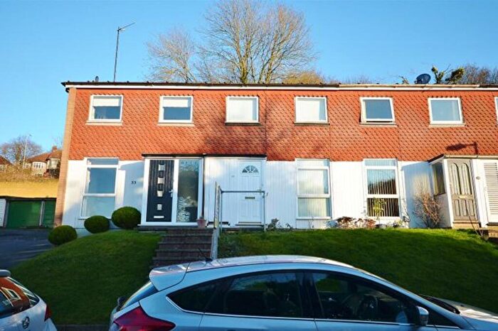 3 Bedroom Terraced House To Rent In Trowbridge Gardens, Luton, LU2