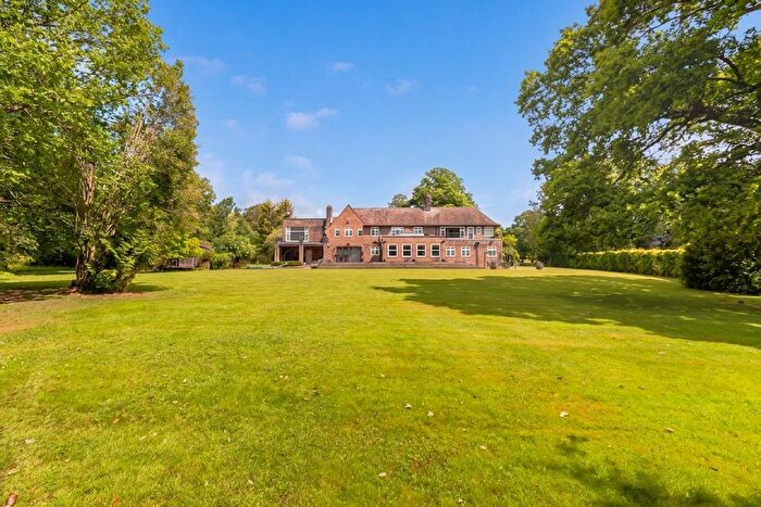7 Bedroom Detached House To Rent In The Drive, Maresfield, TN22
