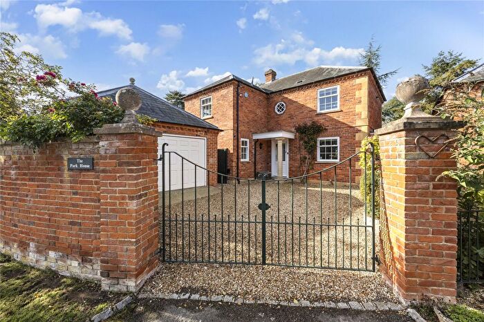4 Bedroom Detached House For Sale In St. Peters Lane, Dumbleton, Worcestershire, WR11