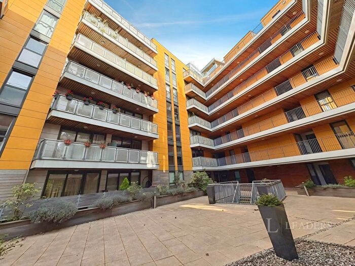 1 Bedroom Studio To Rent In Allison Bank, Geoffrey Watling Way, Norwich, NR1
