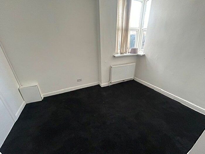 2 Bedroom Flat To Rent In Station Road, Blackpool, FY4