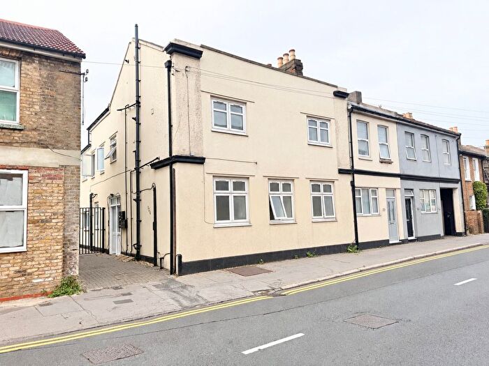 1 Bedroom Flat To Rent In Flat, Southbridge Road, Croydon, CR0