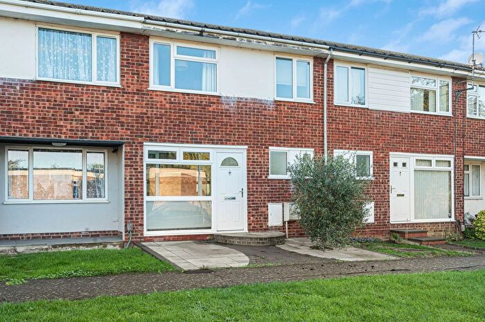 3 Bedroom Terraced House For Sale In Frobisher Close, Hartford., PE29