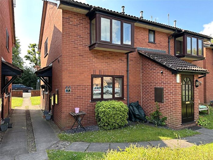 1 Bedroom Flat To Rent In Blakebrook Gardens, Kidderminster, Worcestershire, DY11
