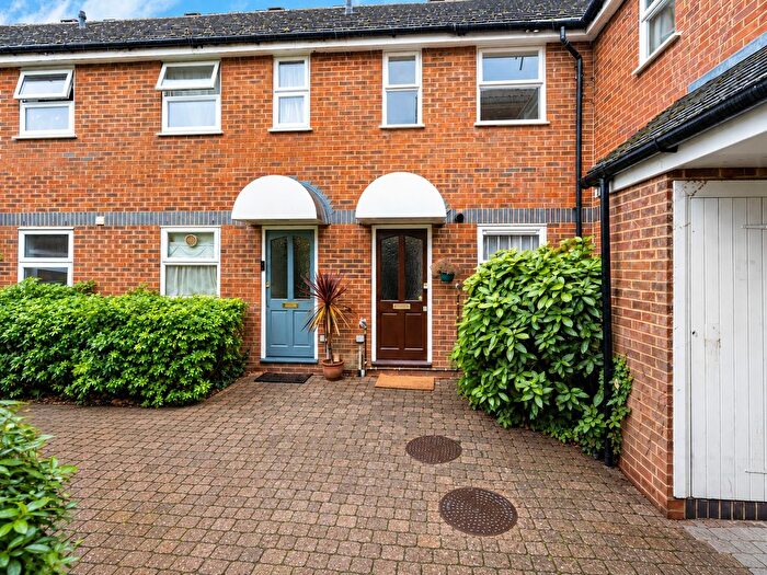 2 Bedroom Terraced House For Sale In Manor Vale, Brentford, TW8