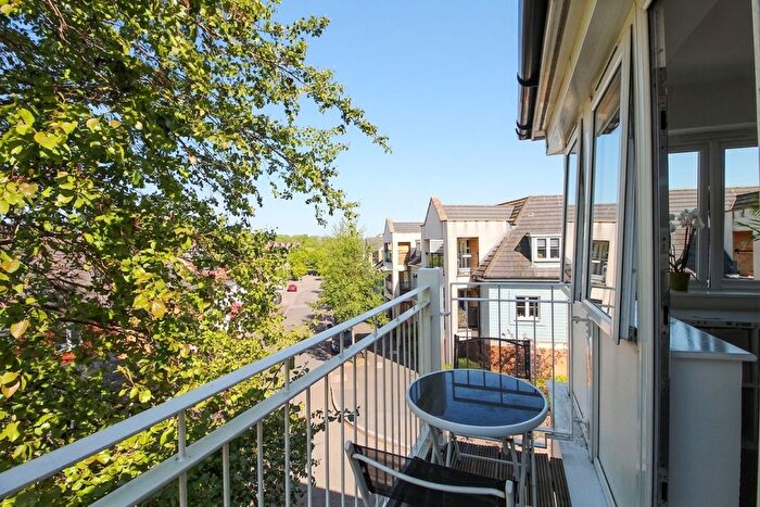 1 Bedroom Flat For Sale In Frederick Benn Place, Ashford, TN23