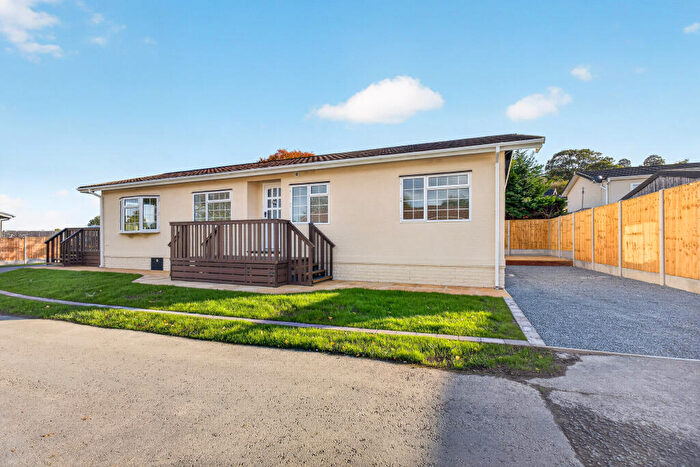 2 Bedroom Retirement Property For Sale In Rockbridge Park, Presteigne, LD8
