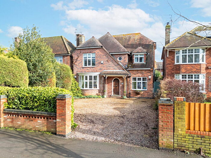 4 Bedroom Detached House For Sale In Headlands, Kettering, NN15