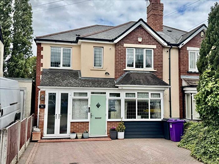 5 Bedroom Semi-Detached House For Sale In Vicarage Road, Wednesfield, WV11
