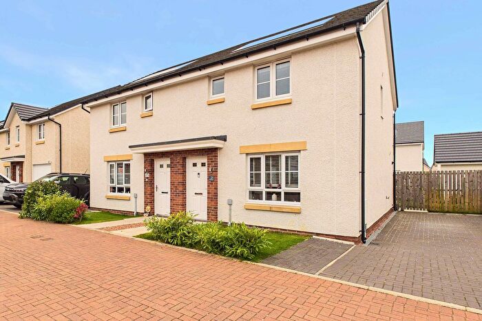 3 Bedroom Semi-Detached House For Sale In Five Sisters View, Polbeth, West Lothian, EH55