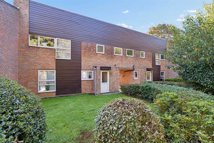 4 Bedroom Property For Sale In Foxbury, New Ash Green, Longfield, DA3
