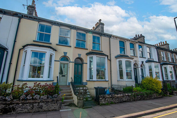 3 Bedroom Terraced House For Sale In Aynam Road, Kendal, LA9