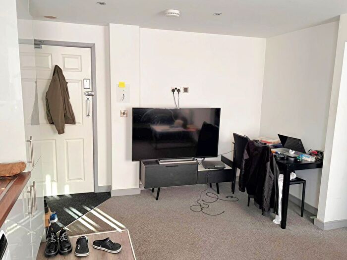 1 Bedroom Flat For Sale In South Street, Hull, HU1
