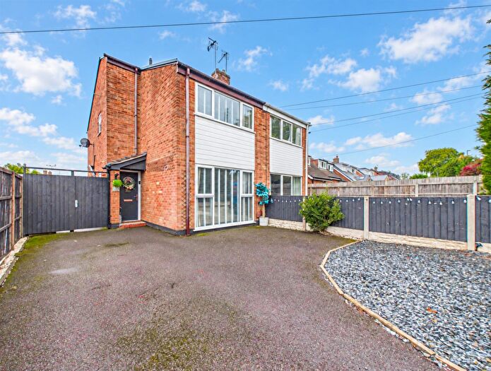 3 Bedroom Semi-Detached House For Sale In Blenheim Drive, Allestree, Derby, DE22