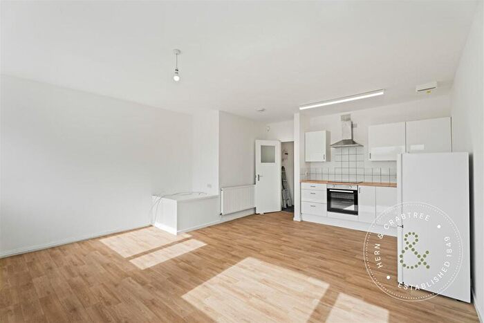 2 Bedroom Flat To Rent In Llanover Road, Cardiff, CF5