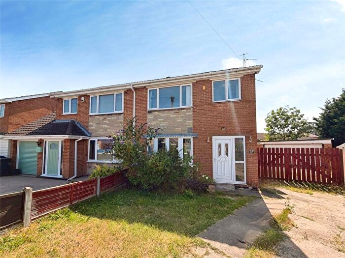 3 Bedroom Semi-Detached House For Sale In Grange Park, Kirk Sandall, Doncaster, South Yorkshire, DN3